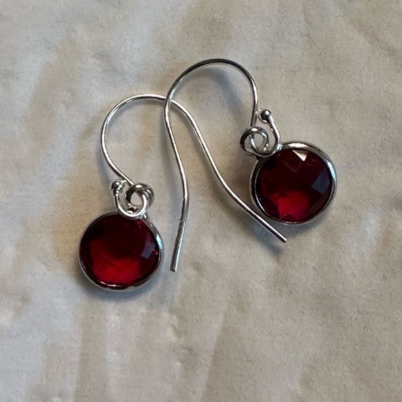 ARTISAN January Birthstone Crystal Pendant Charm Sterling Silver Earrings - Picture 3 of 4